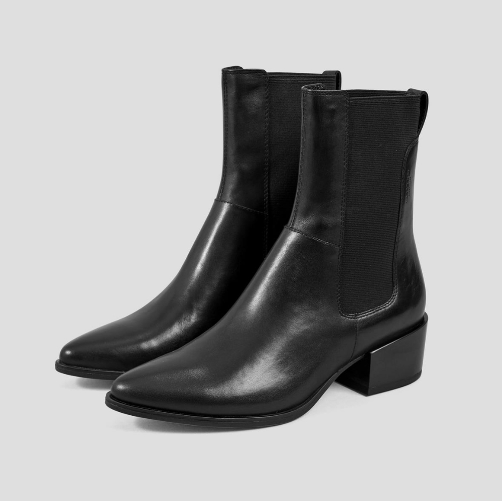 Vegabond Marji Boots in Black Leather Size 6